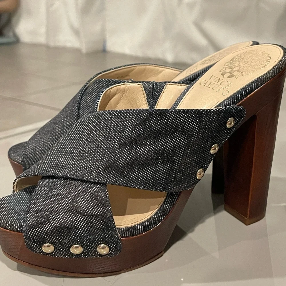 ✨Vince Camuto Sexy Jean Heels✨ - Picture 4 of 9